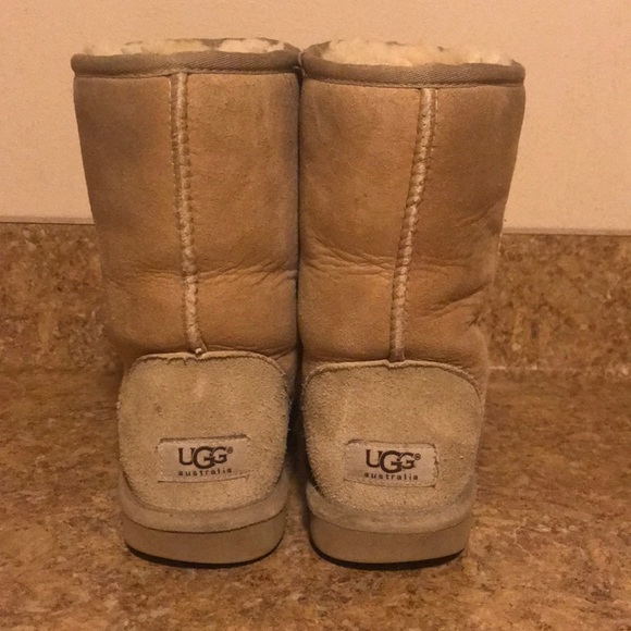UGG | Shoes | Classic Short Sand Color 